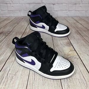 Nike Black, White, and Purple Sneakers